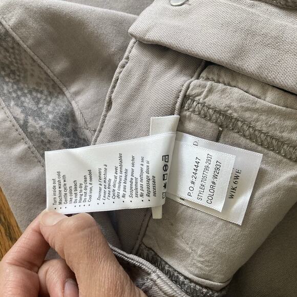 Paige Women Mayslie Jogger Slithering Grey Zip Hem Stretch Pants Python Size 26 - Picture 10 of 10